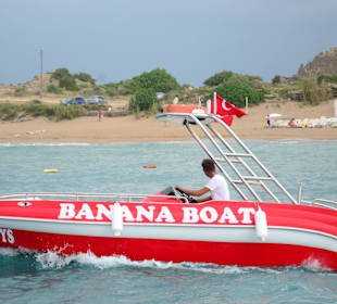 Schnellboot zur Banana ziehen