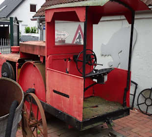 Der Außenbereich des Museums