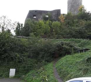 Burg Husen
