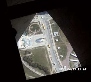 Blick von oben durch den Glasboden 