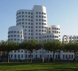 Blick zurück in den Medienhafen