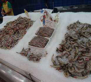 Riesen Angebot, faire Preise, Supermarkt  Spinneys