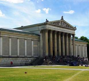 Linker Teil der Glyptothek