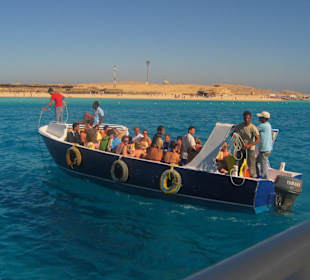 Vom Schiff zur Giftun Insel