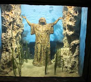 Malta - Unterwasserstatue von Jesus Christus