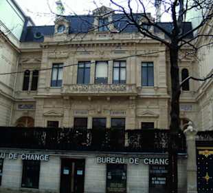 Champs Elysees: Im Regen, aber trotzdem schön