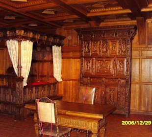 Der "Gerichtssaal" linke Seite!