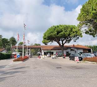 Am großen Camping vorbeigefahren Rad