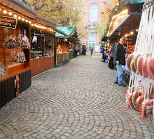 Weihnachtsmarkt Frankfurt Verkaufsstände