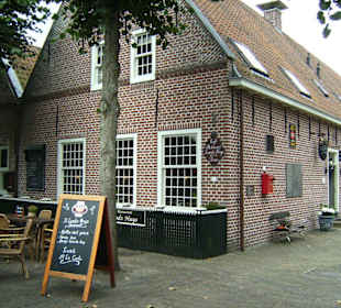 Zentralplatz, Restaurant