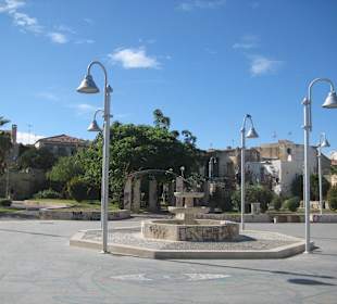 Platz vor der Nerantzes Moschee