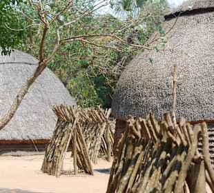 Zulu-Dorf (unbewohnt)