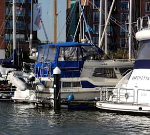 Die Marina von der Wasserseite