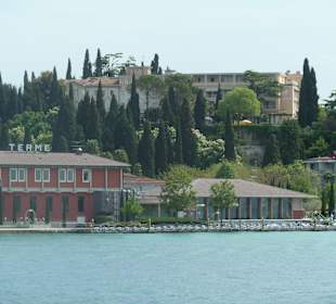 Sirmione vom See aus