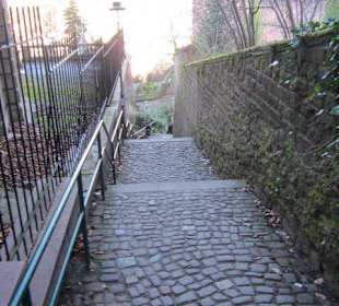 Weg vom Schloss zur Altstadt