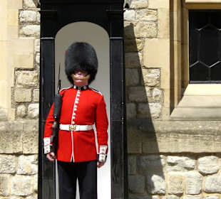Wachmann im Tower of London
