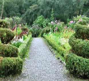 Der Walled Garden Glenveagh Castle