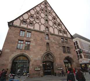 Außenansicht von der Königstraße