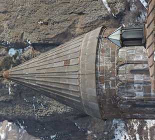 Główna wieża kościoła.