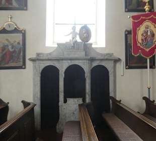In der katholischen Kirche von Egenhausen