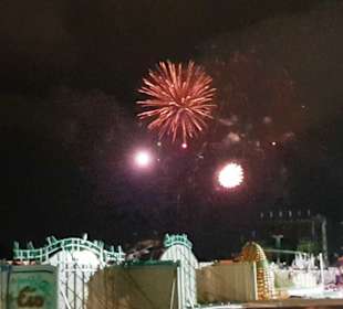 Das Eröffnungsfeuerwerk