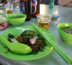Red Garden Food Paradise