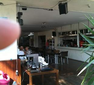 Innenbereich mit Blick auf Tresen