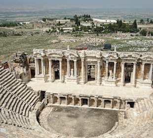 Atrakcja w Pamukkale.