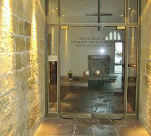 Kurzer Besuch in der Kirche