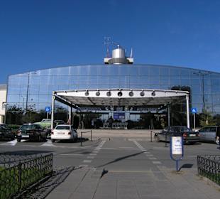 Eingang zum Flughafen Sofia.