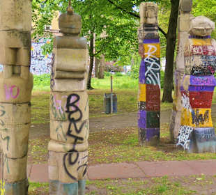 Im Skulpturenpark Menschenlandschaft Berlin