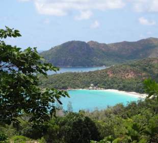 Aussicht zur Anse Lazio