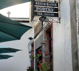 Portao, das Restaurant in der Zona Velha da Cidade