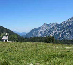 Postalmkapelle mit Rinnkogel
