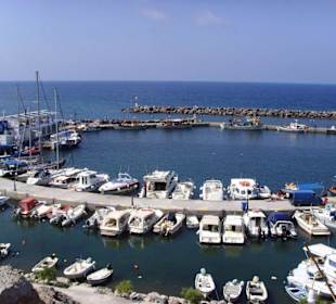 Hafen von Vlychada (Santorini / Thira)