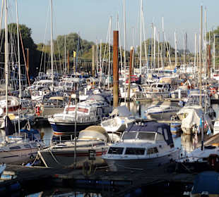 Impressionen aus dem Grohner Yachthafen