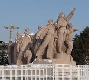 Platz vor dem Mao- Mausoleum