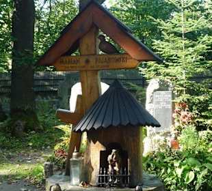 Stare, zabytkowe nagrobki