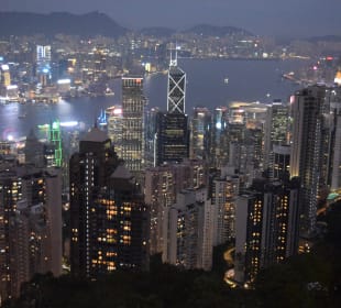 Ausblick Victoria Peak bei Nacht