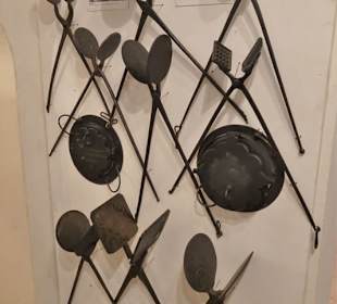 Alte Waffeleisen im Museum Wasserburg