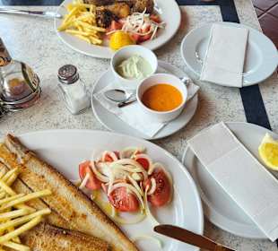 Seezunge Müllerin Art & Fischteller 