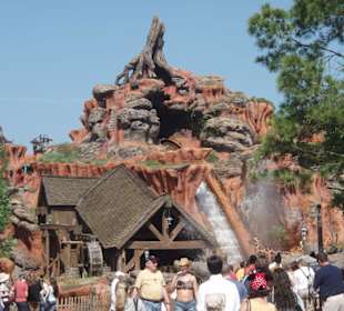 Splash Mountain