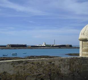 Festung von Cadiz mit Leuchtturm