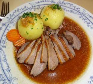 Gebratene Entenbrust mit Kartoffelknödel