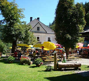 Hof Mendlingtal, Backhaus, Kinderspielplatz