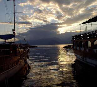 Abendstimmung am Altstadthafen