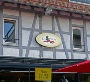 Das Gebäude mit Eingang