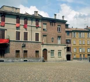Piazza del Battistero