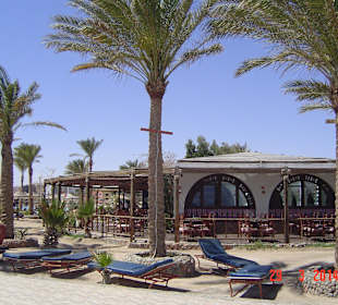 Am Ende die Marina Bar