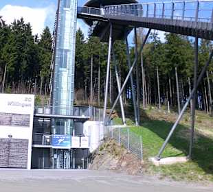 Mühlenkopfschanze, ca. 400 m entfernt